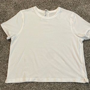 LULULEMON WHITE TEE
